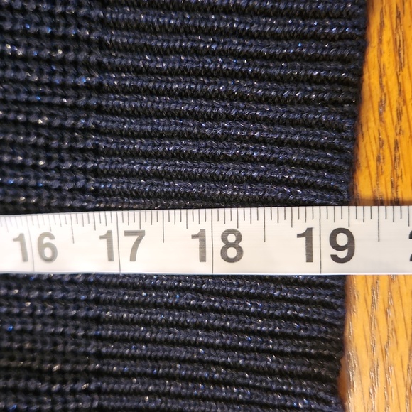 Love Tree, NWOT,  Women's Black sweater, Size Large,  long sleeves - Picture 7 of 9